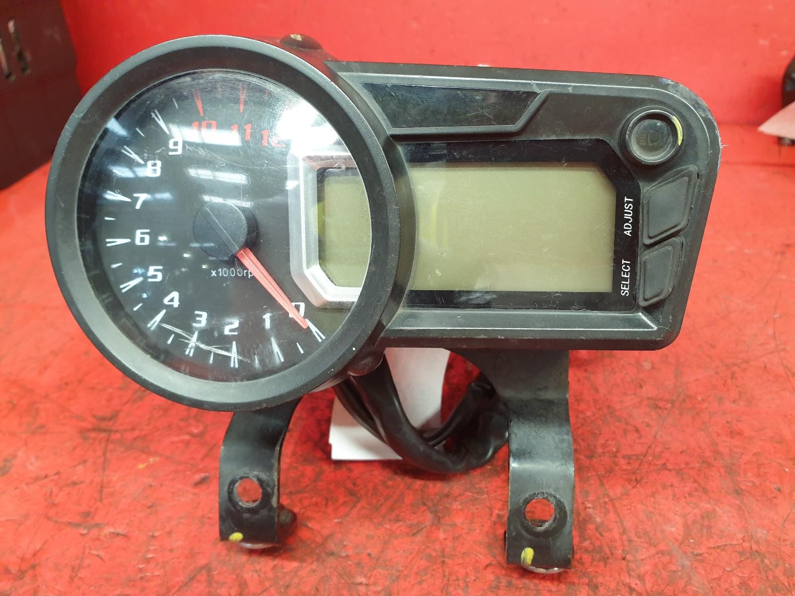 LEXMOTO ISCA 125 SPEEDO INSTRUMENT CLUSTER SPEEDOMETER 2022 0.1L PETROL