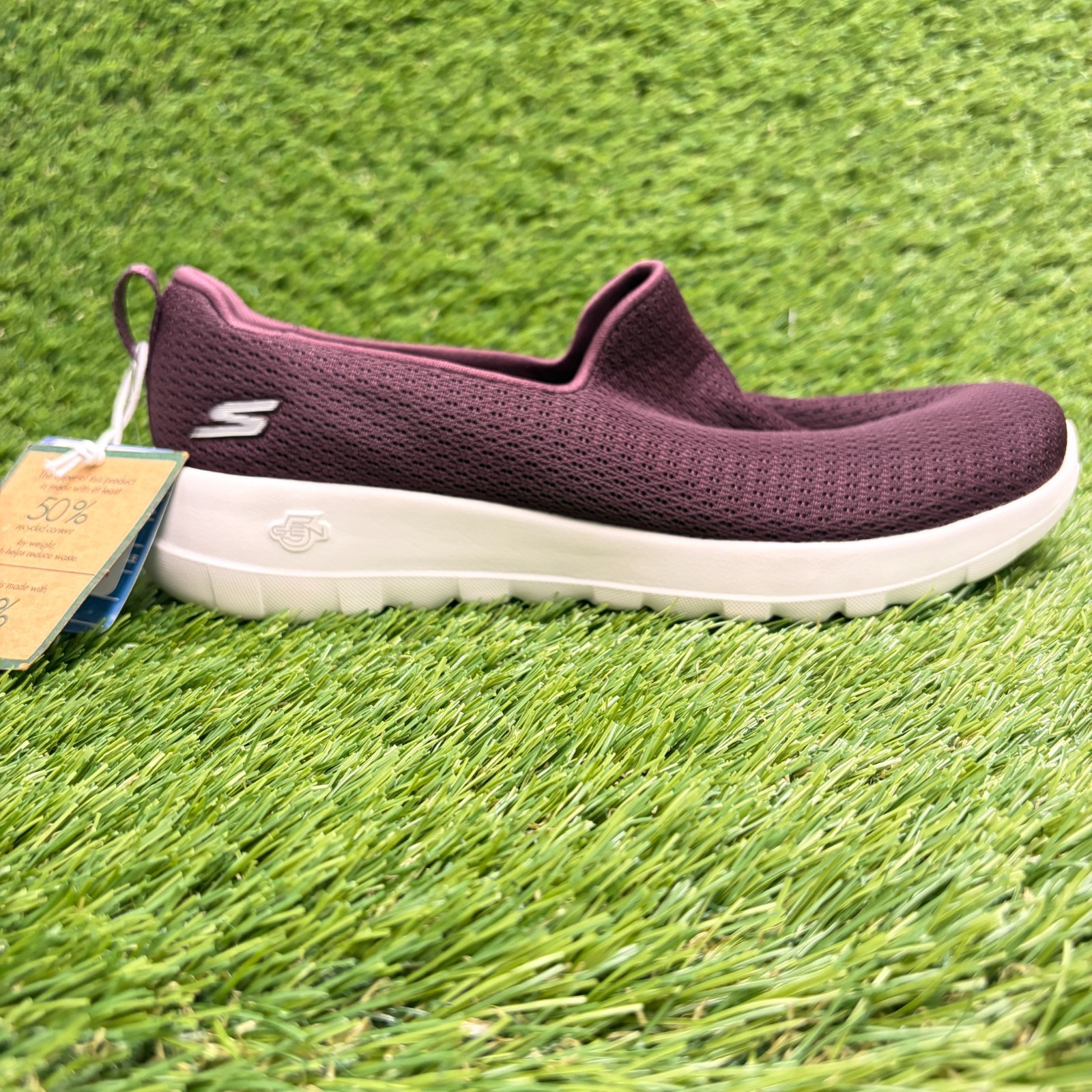 Skechers Go Walk Joy Aurora Women Size 6.5 Burgundy White Walking Shoes Sneakers