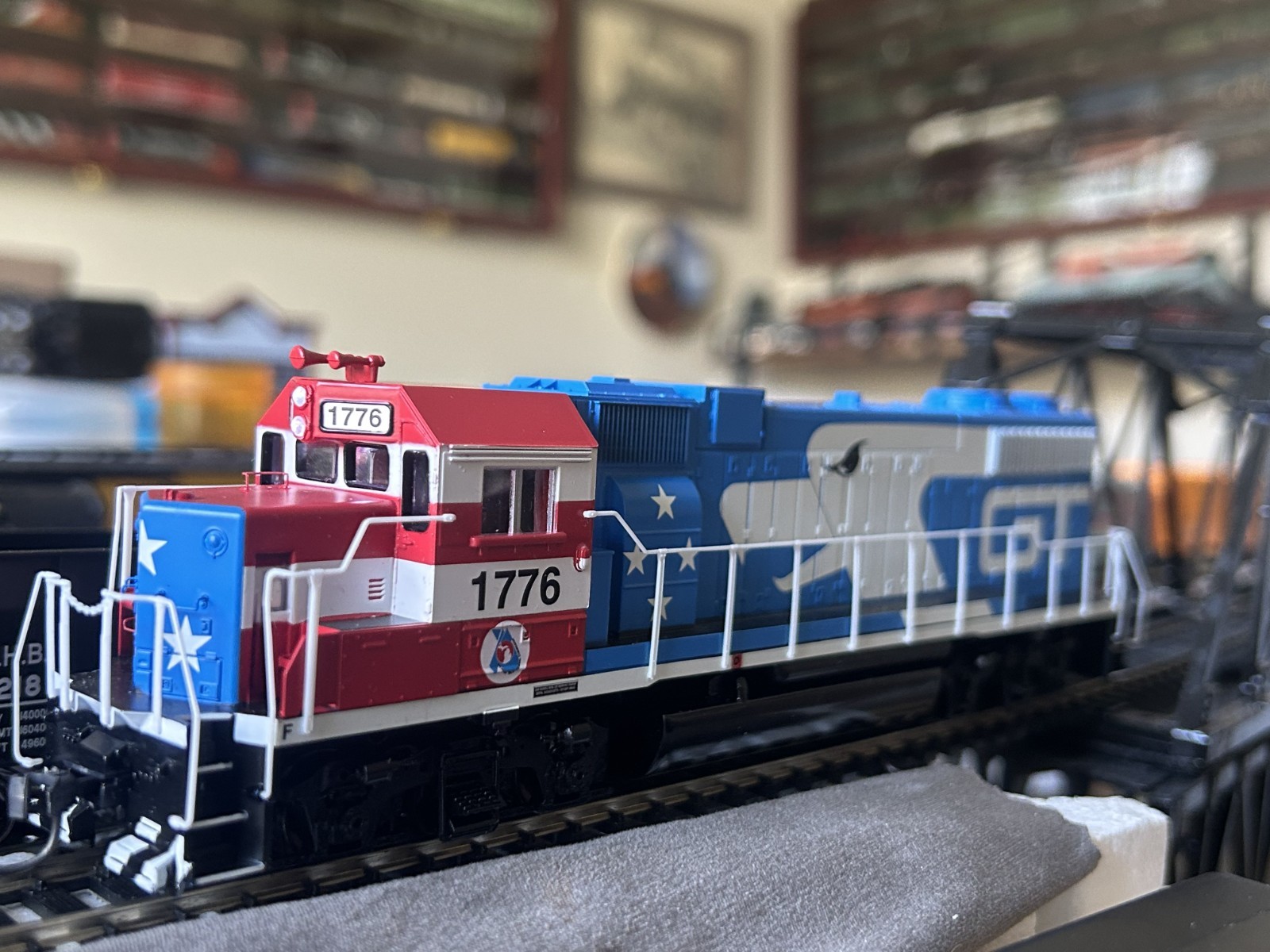 RARE Athearn HO GTW Bicentennial GP38-2 #1776 Spirit of 76 Brand New Boxed 79670