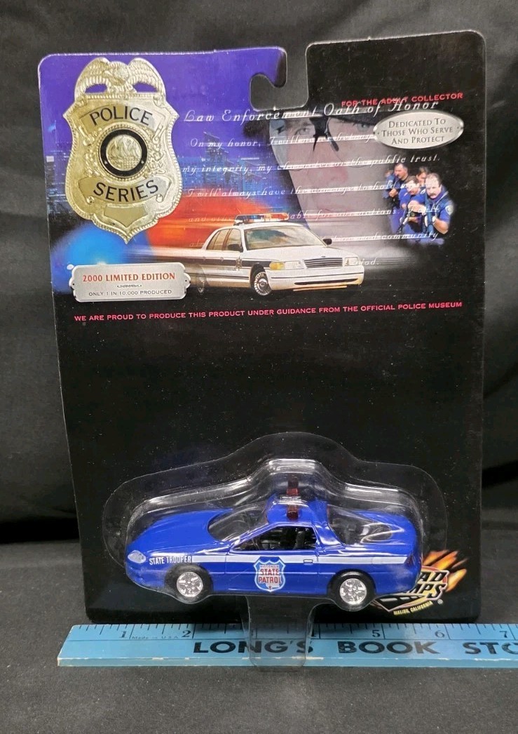 NEW Road Champs Wisconsin State Trooper Police Car Diecast 1:43 