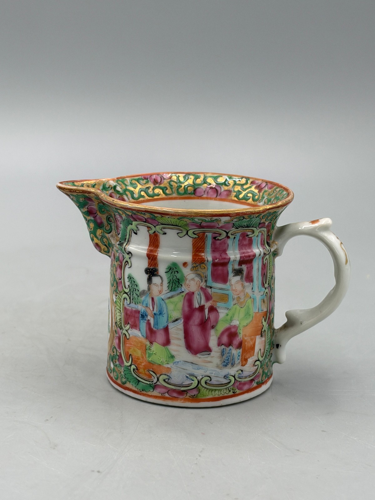 Antique Qing Chinese Export Rose Mandarin Porcelain Small Cream Pitcher 2 3/4\'\'