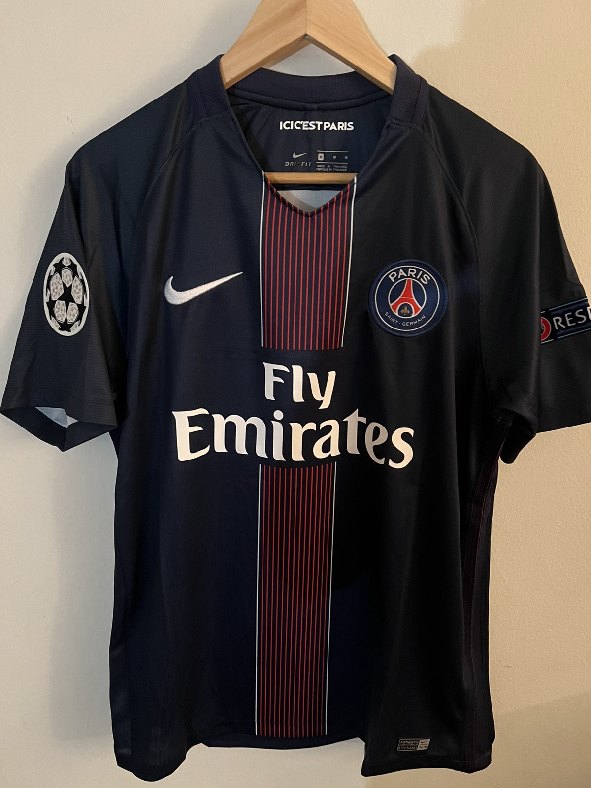 2016/17 PSG home Jersey #10 Ibrahimovic Medium Nike Paris Saint-Germain