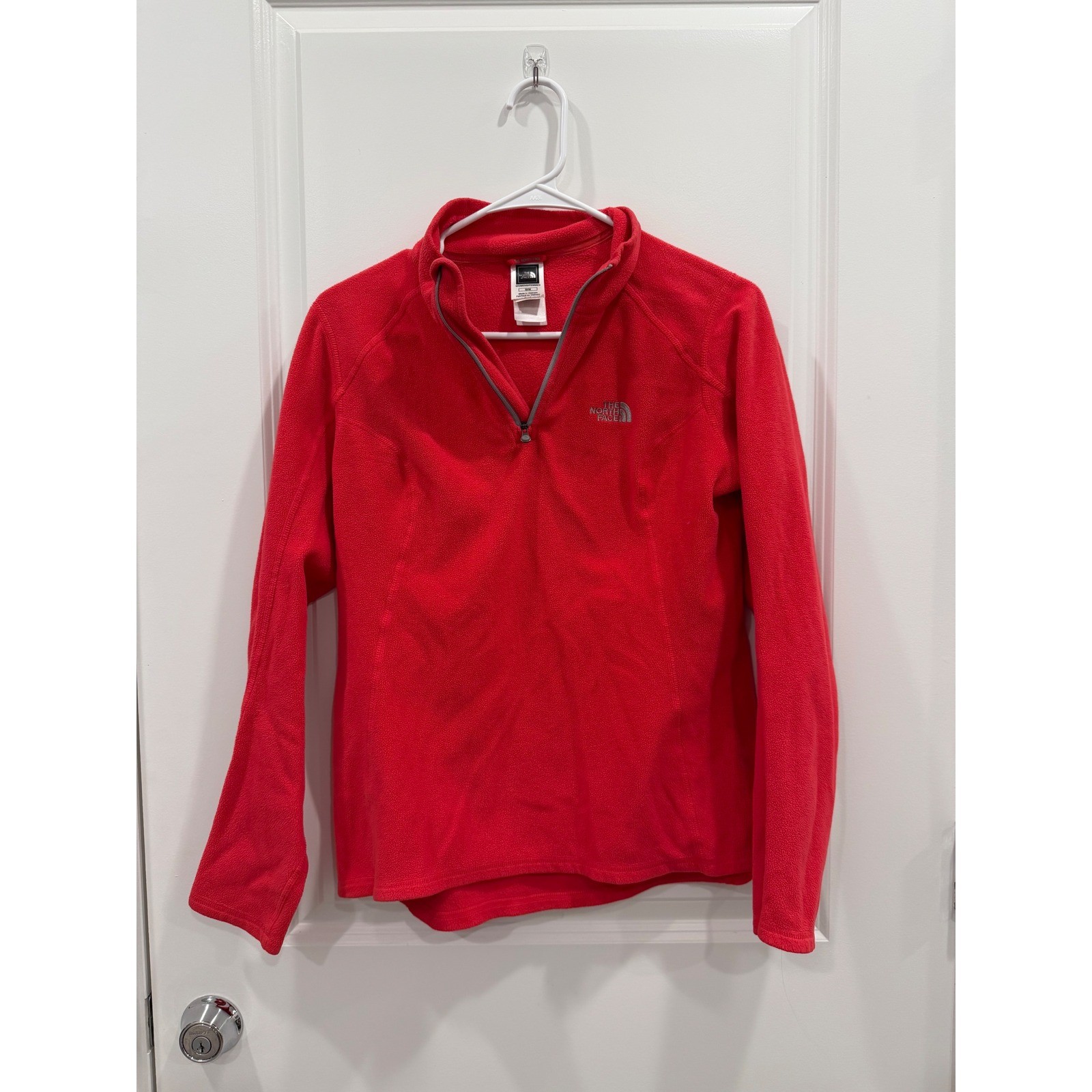 The North Face Womens Red TKA 100 Glacier Quarter Zip Fleece Pullover Medium