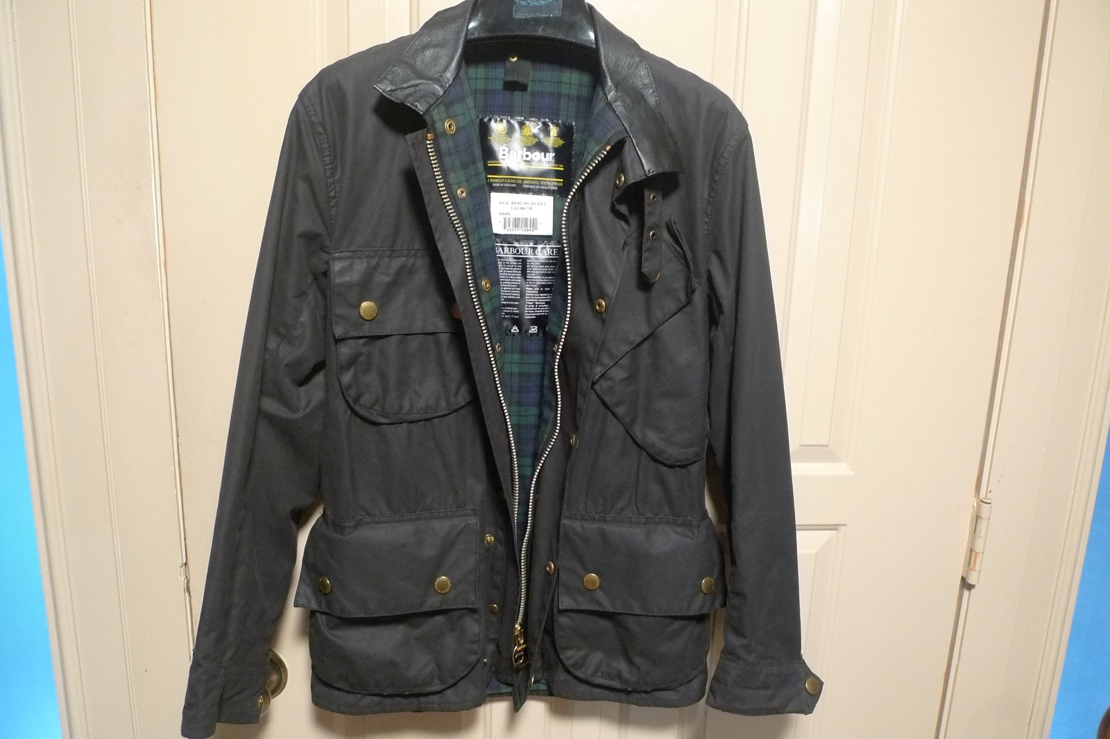 BARBOUR- A132 BEACON WAXED COTTON JACKET - MADE IN  ENGLAND---SIZE 34 - RARE