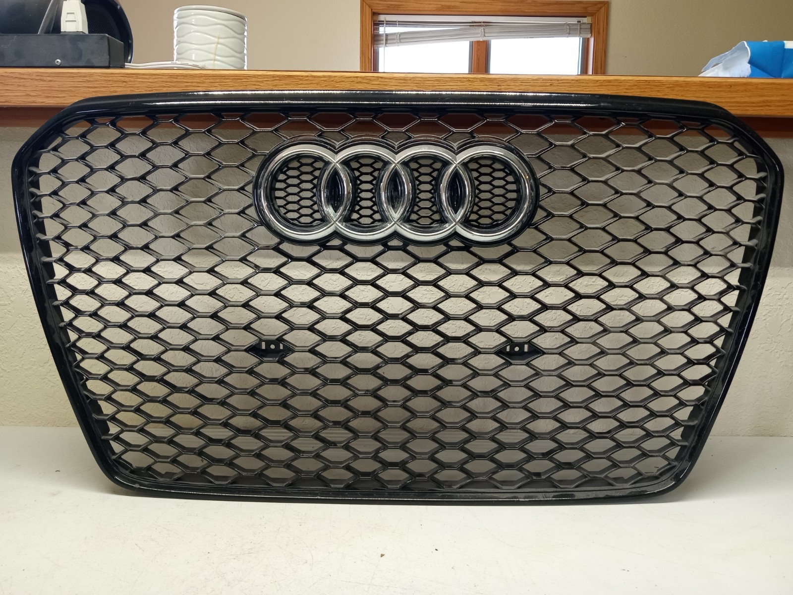 2013-2015 Audi RS5 OEM Upper Main Grille (Glossy Black)