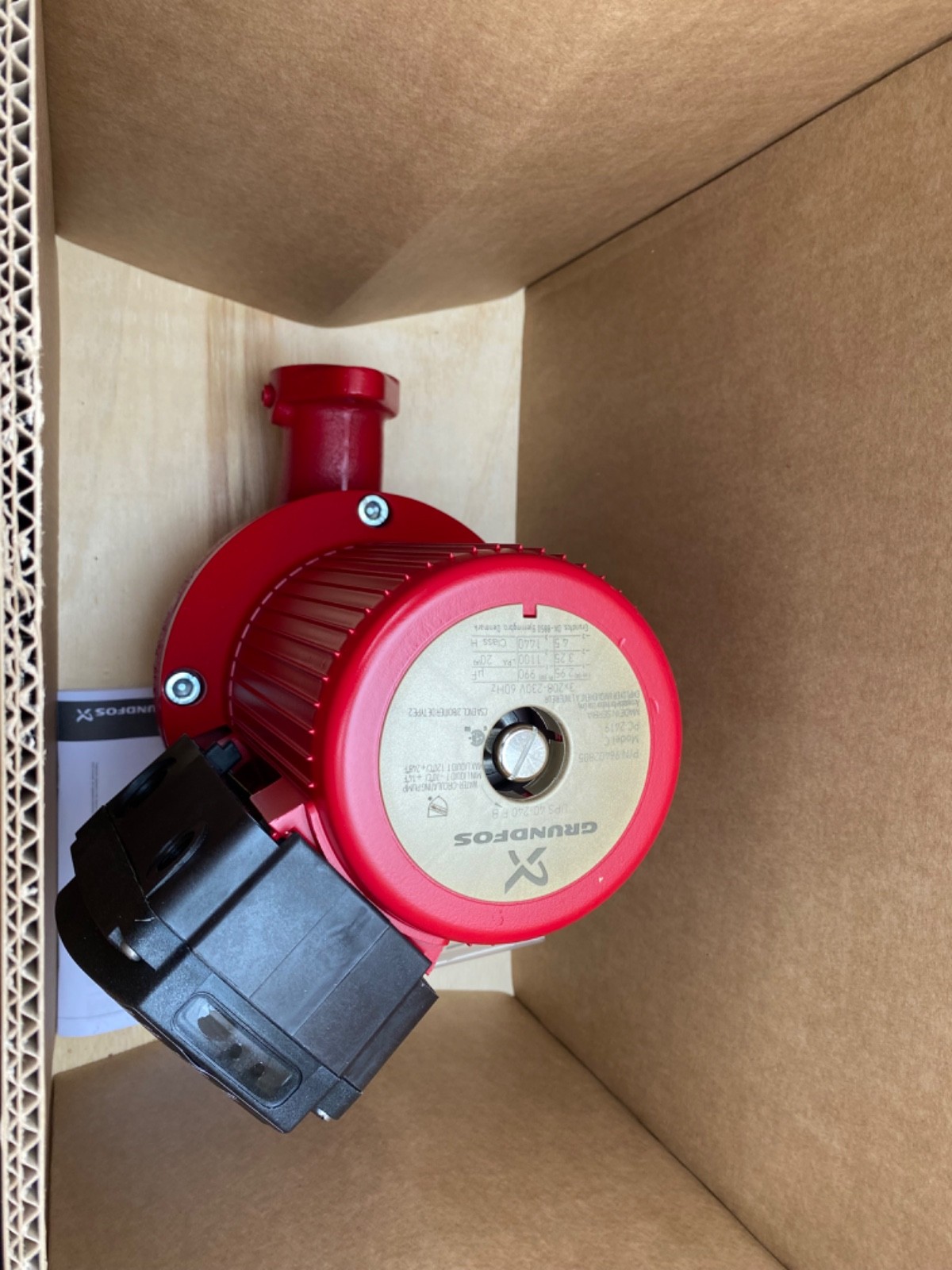 Grundfos UPS 40-240 F B  ITEM 96402805 - Brand New