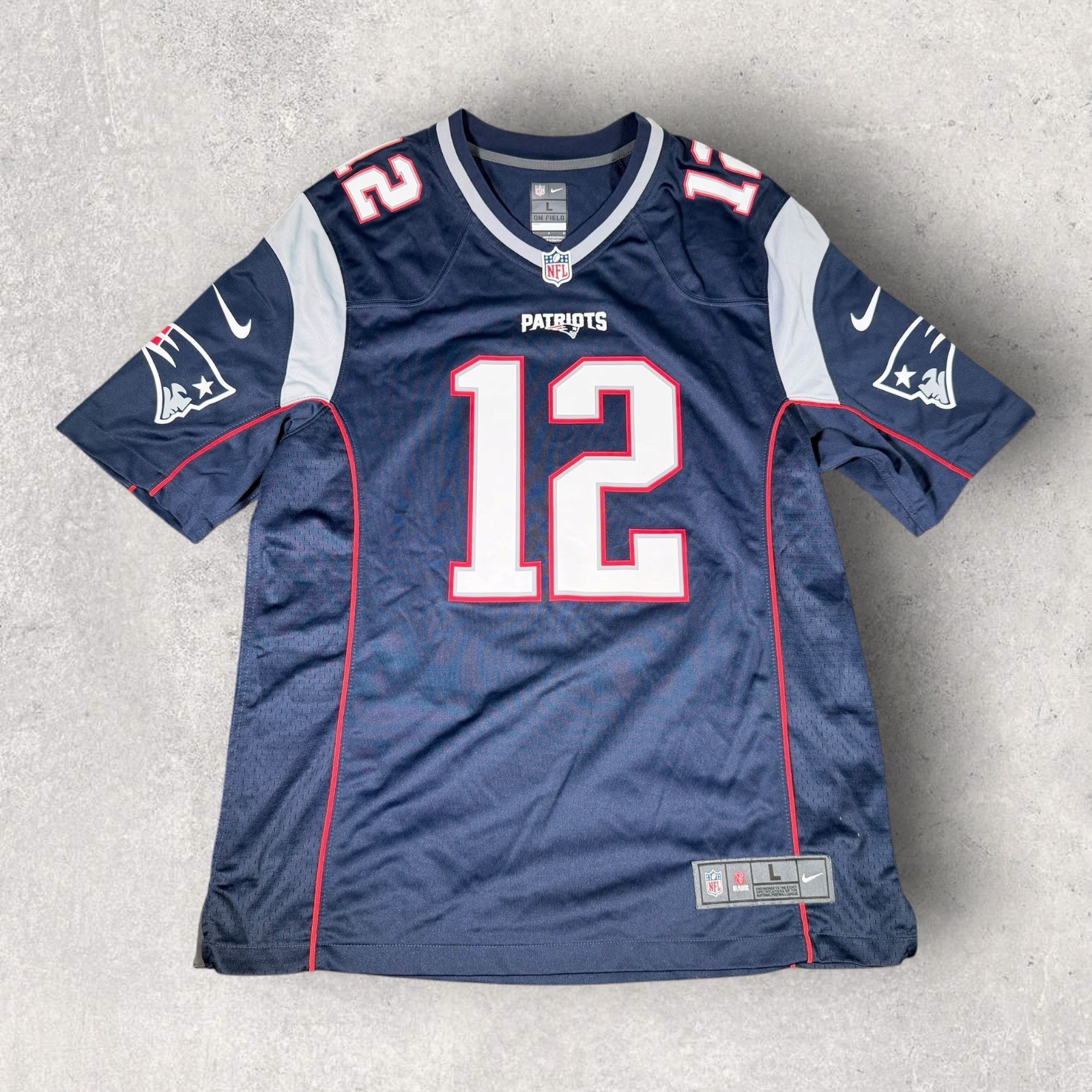 Nike Tom Brady #12 New England Patriots On Field NFL Jersey Men’s Large EUC Nike Tom Brady #12 New England Patriots On Field NFL Jersey Men’s Large EUC