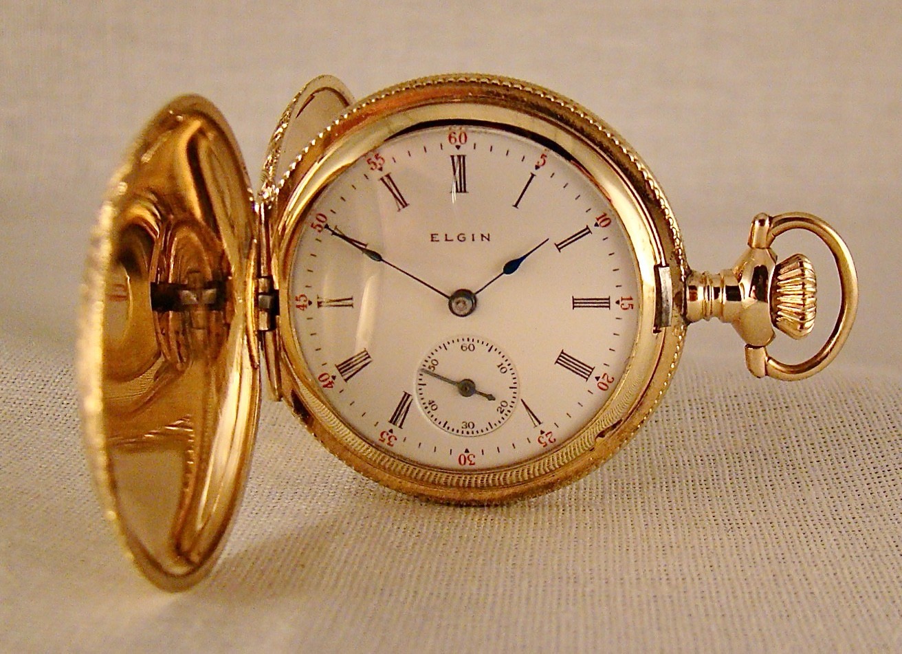 117 YEARS OLD ELGIN 10k GOLD FILLED HUNTER CASE GREAT LOOKING POCKET WATCH