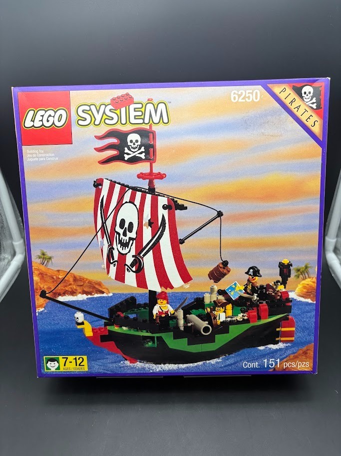 LEGO System Pirates: Cross Bone Clipper 6250 Brand New 1997 Vintage SEALED