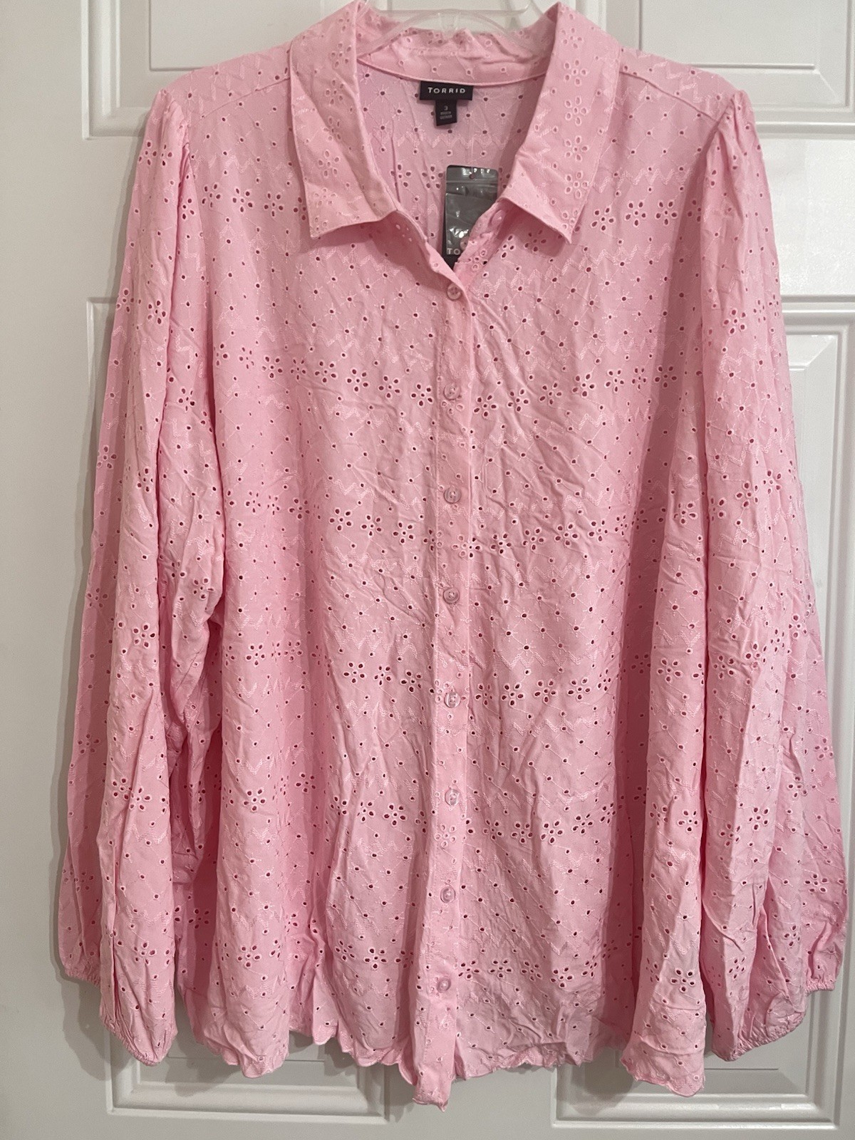 NWT TORRID Eyelet Shirt Button Up Long Sleeve Orchid Pink Summer Boho Women’s 3X
