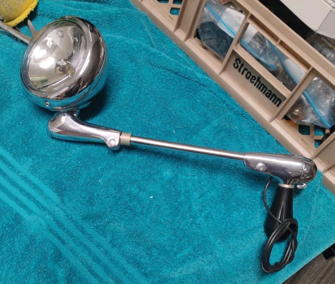 NOS Vintage Unity Model H1 Spotlight The Beam - Open Box - Never Used NOS Vintage Unity Model H1 Spotlight The Beam - Open Box - Never Used