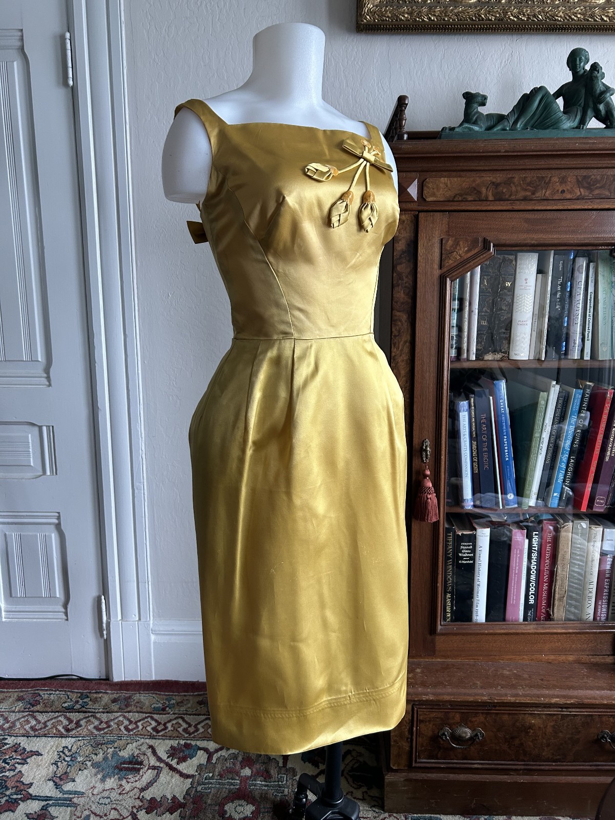 Vtg 50s 60s Gold Yellow Satin Wiggle Dress & Bolero Set Cocktail Formal Party XS Vtg 50s 60s Gold Yellow Satin Wiggle Dress & Bolero Set Cocktail Formal Party XS