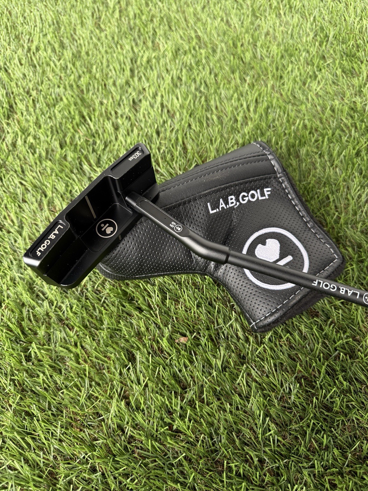 L.A.B. Golf LINK.2.2 Putter Golf Club - 1 Club - Black/White w/ Headcover L.A.B. Golf LINK.2.2 Putter Golf Club - 1 Club - Black/White w/ Headcover