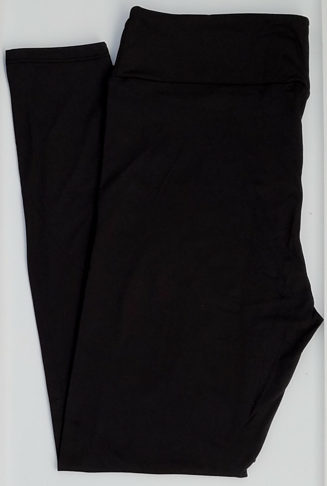 One Size LuLaRoe OS leggings Solid Black NEW Buttery Soft NWT 