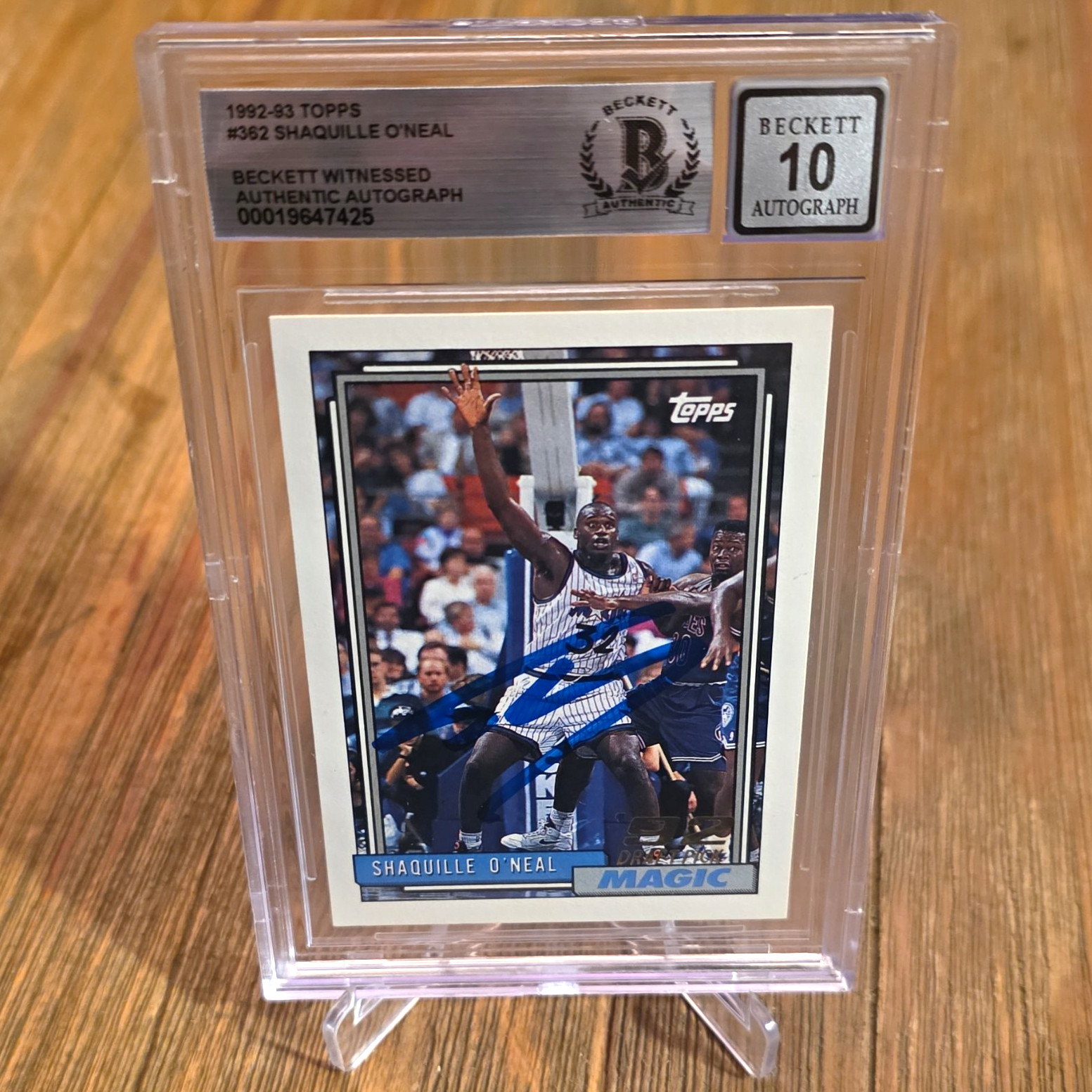 1992-93 Topps Shaquille ONeal Rookie Card 362 Beckett Witnessed Auto 10 BAS RC