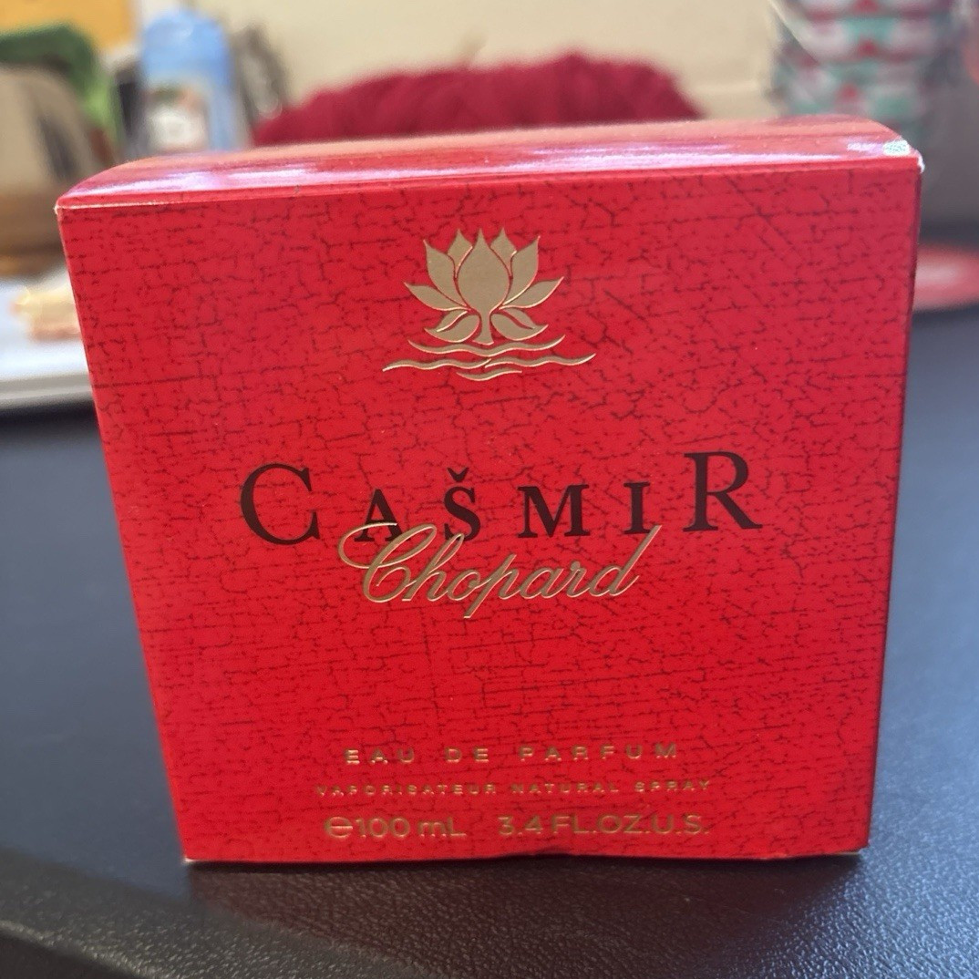 Chopard Casmir Eau de Parfum Spray, Regular Size 100 mL / 3.4 fl oz Chopard Casmir Eau de Parfum Spray, Regular Size 100 mL / 3.4 fl oz