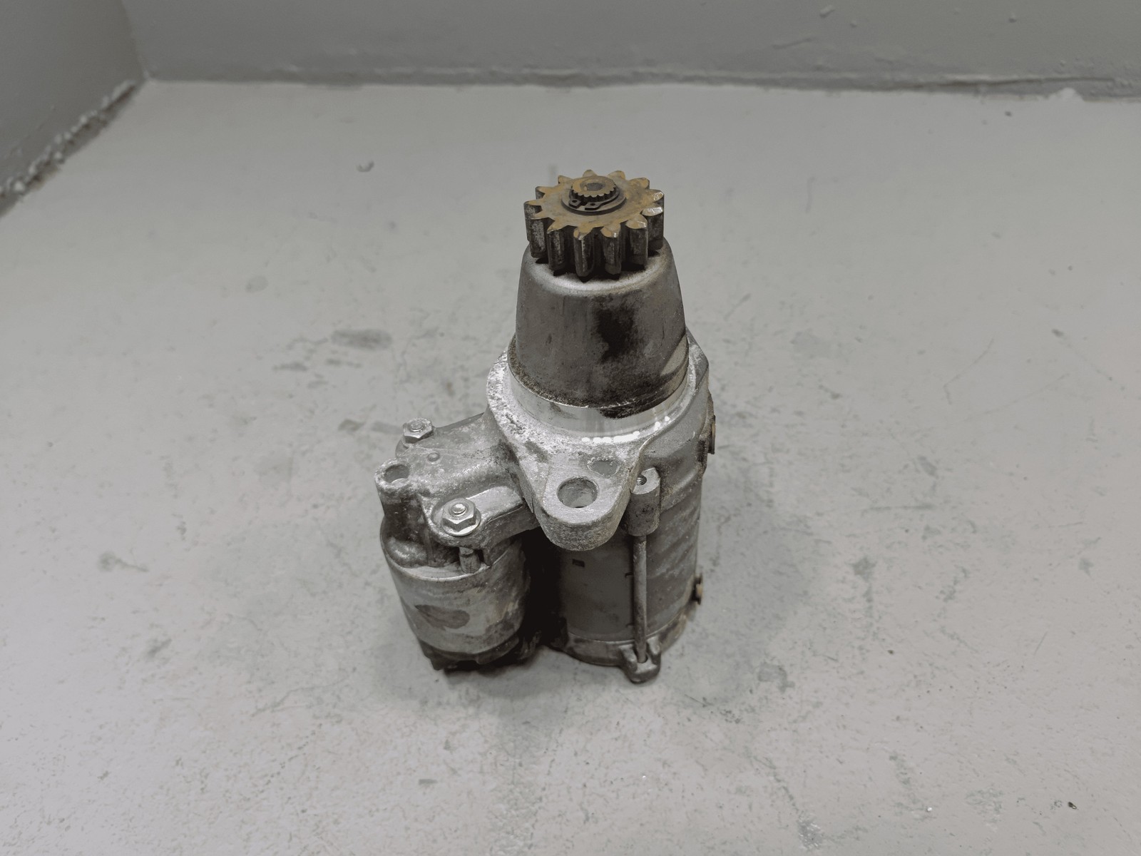 2017-2020 Toyota Sienna Engine Starter Motor Denso OEM