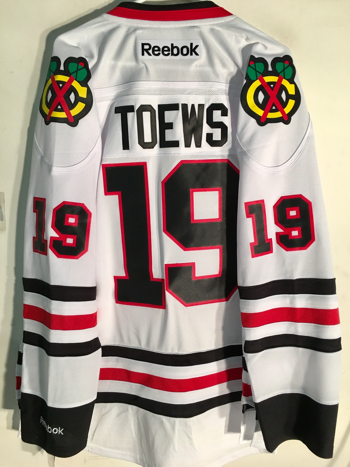 Reebok Premier NHL Jersey Chicago Blackhawks Toews White sz XL