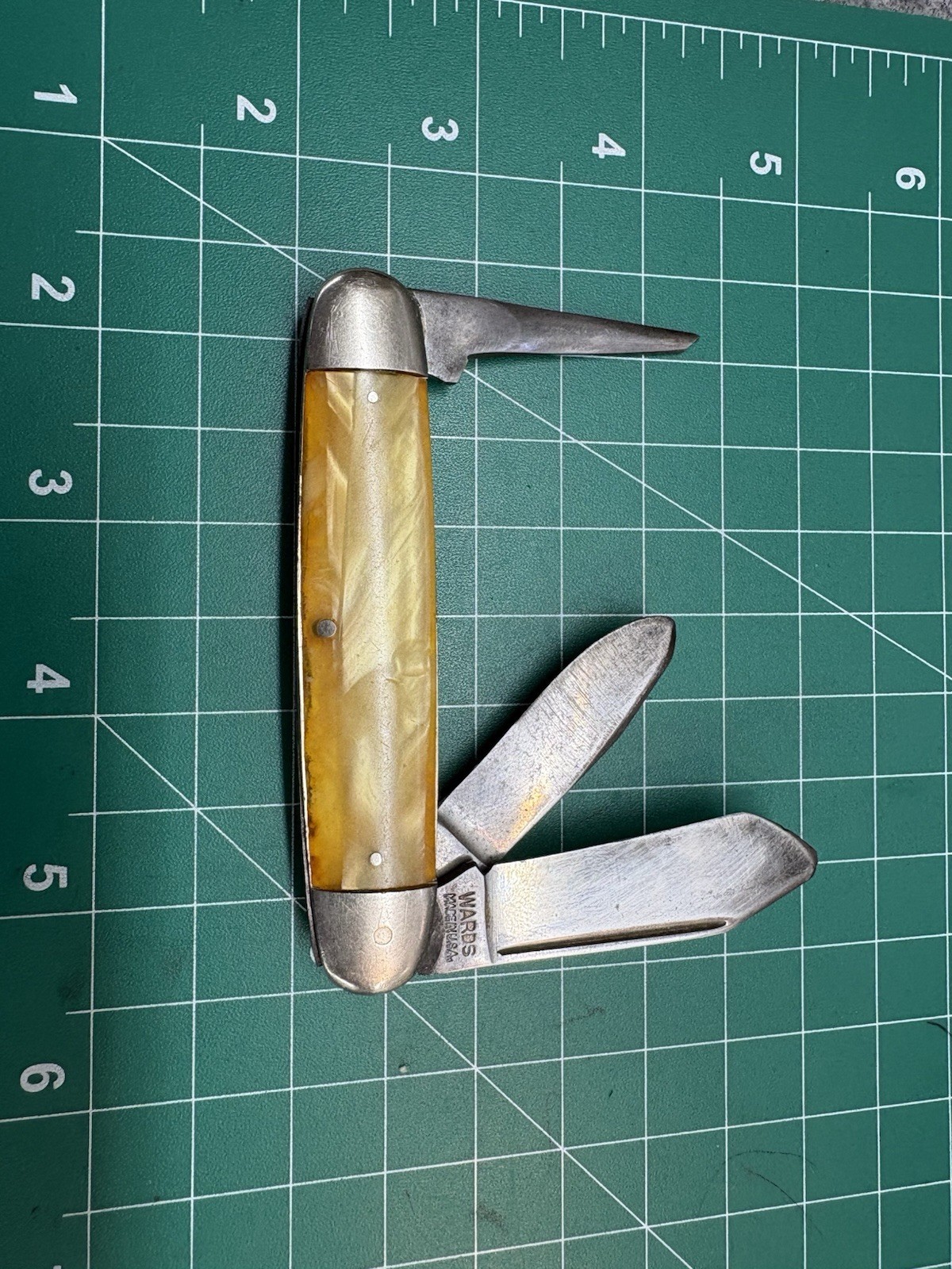 Vintage Wards 3-Blade Cattle Knife – Cracked Ice Celluloid