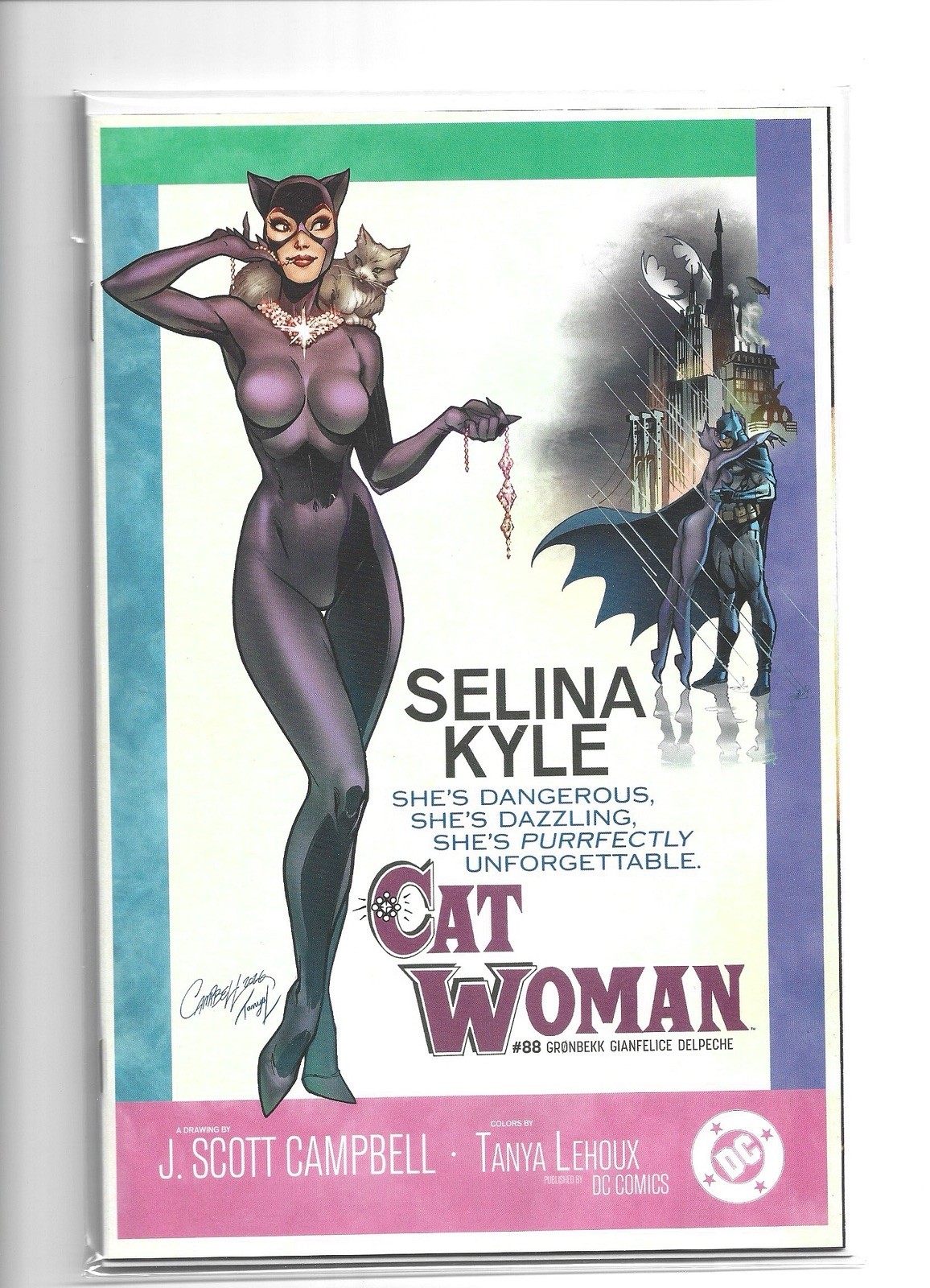 CATWOMAN 88 J SCOTT CAMPBELL BREAKFAST AT TIFFANYS HOMAGE VARIANT NM \'26 in hand