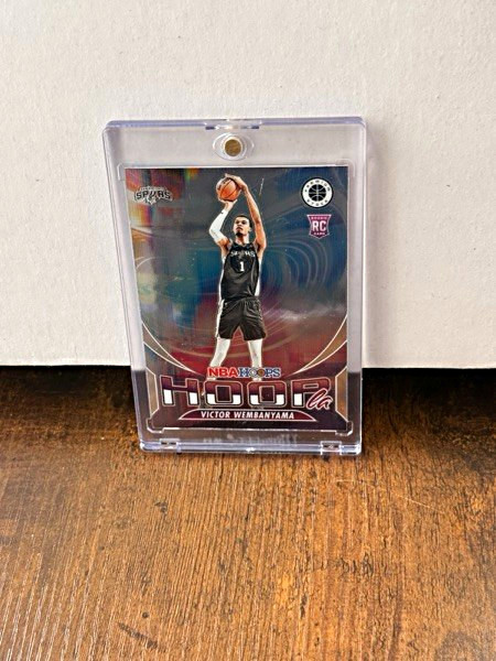 Panini 2023-24 NBA Hoops Premium Stock Hoopla #5 Victor Wembanyama RC Spurs Panini 2023-24 NBA Hoops Premium Stock Hoopla #5 Victor Wembanyama RC Spurs