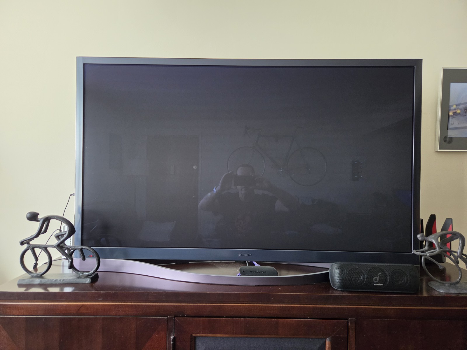 Samsung PN51F8500 Plasma TV. 3D w/ Glasses Samsung PN51F8500 Plasma TV. 3D w/ Glasses