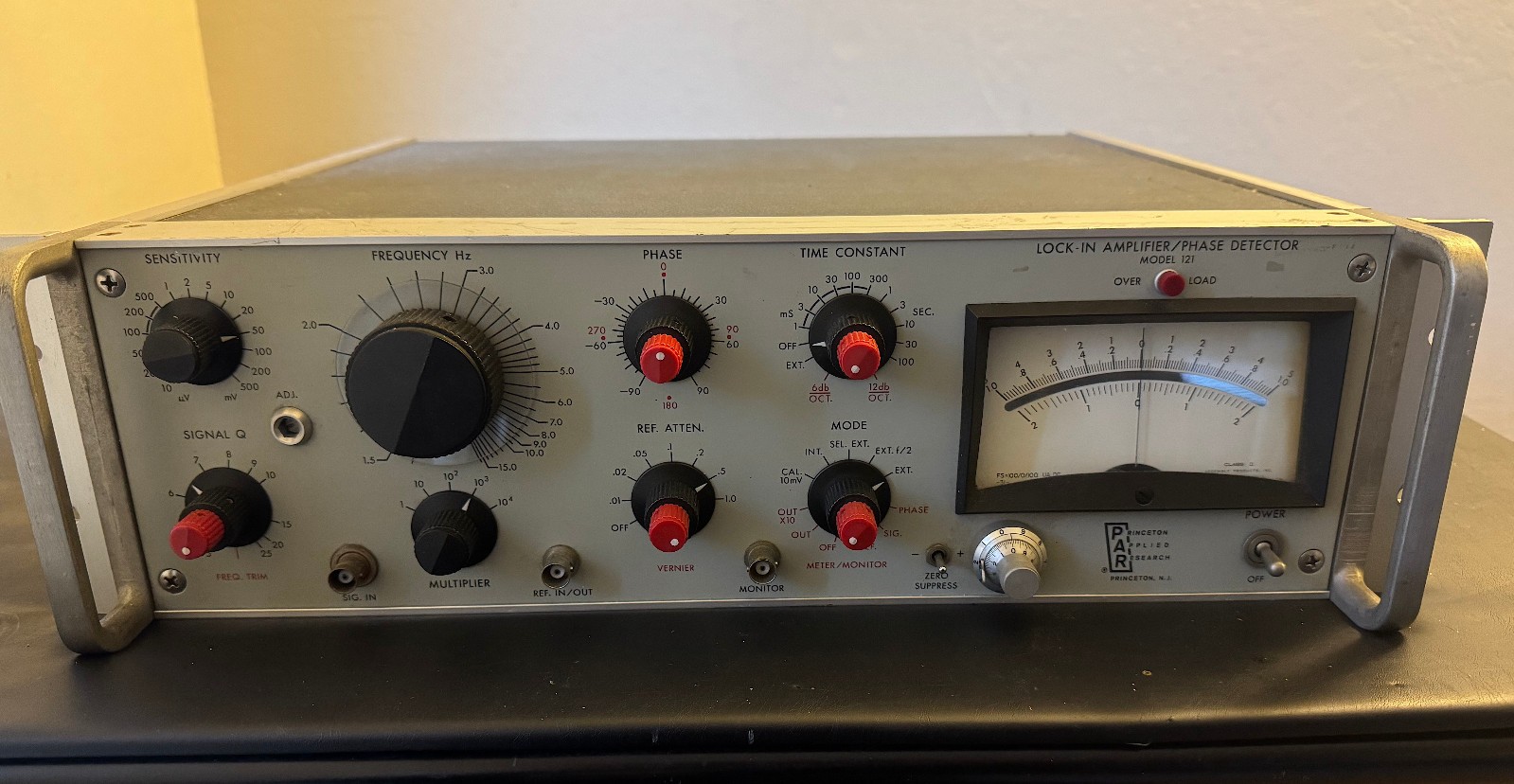 Princeton Applied Research 121 Lock-In Amplifier and Phase Detector