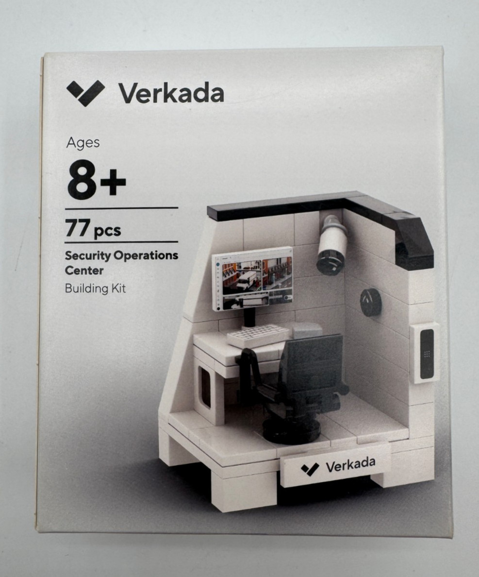 Verkada Security Operations Center Building Kit 77 PC Lego Set Verkada Security Operations Center Building Kit 77 PC Lego Set
