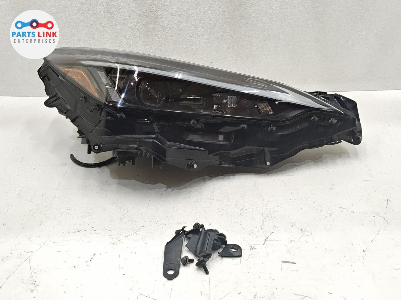 2022-25 LEXUS NX 350 FRONT RIGHT HEADLIGHT LED USA SINGLE BEAM PASSENGER OEM