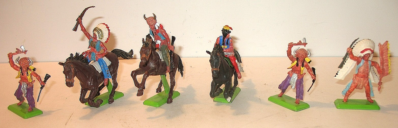 Vintage Britains Deetail Miniatures Indians Made In 1971 England Set Of 6