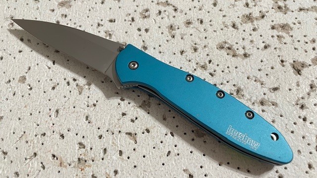 Kershaw 1660TEAL Folding Pocket Knife Leek Linerlock Plain Blade Blue Handle A/O