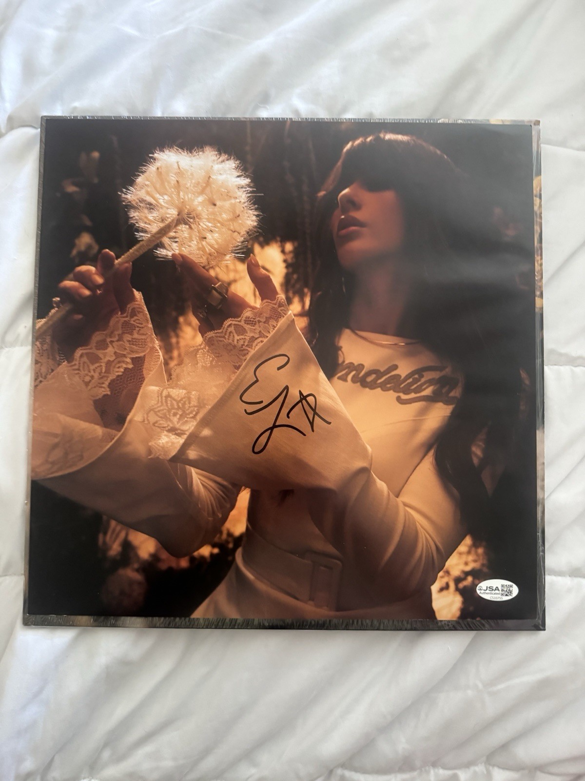 ELLA LANGLEY Signed Autographed Dandelion Honey Bee Yellow Vinyl Insert JSA COA