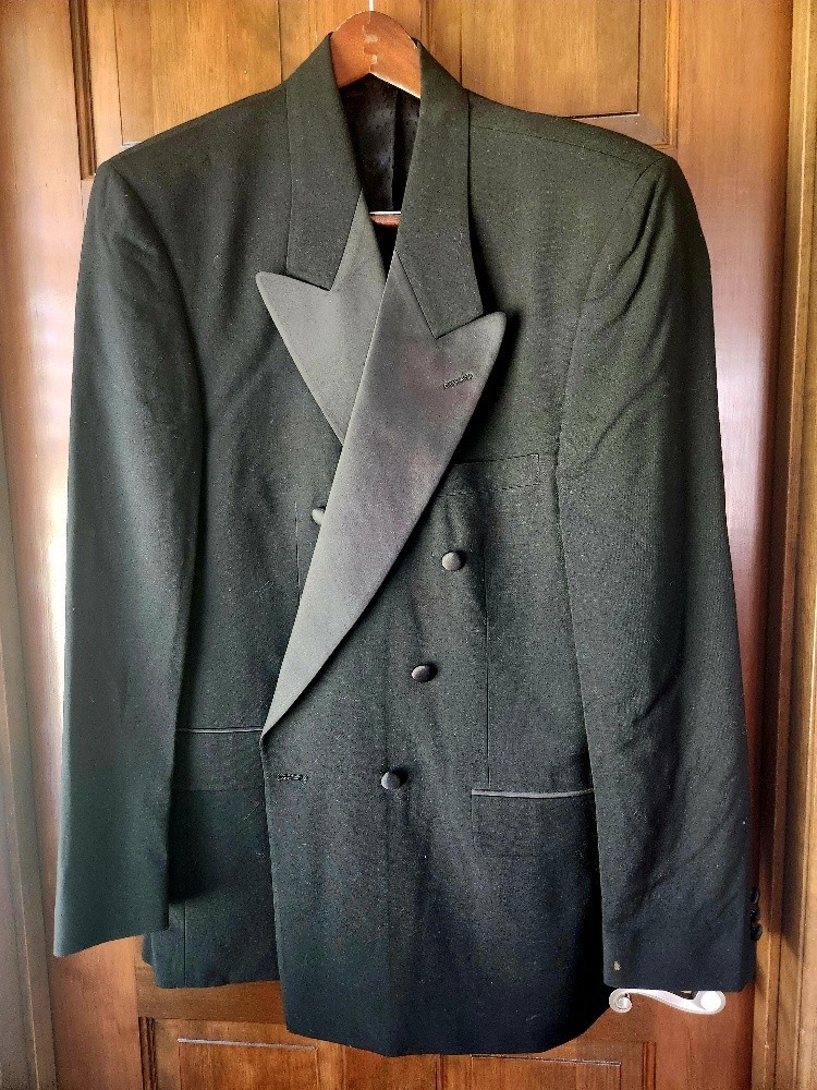 Vintage Bill Blass Eveningwear Black Double-Breasted Wool Tuxedo Jacket