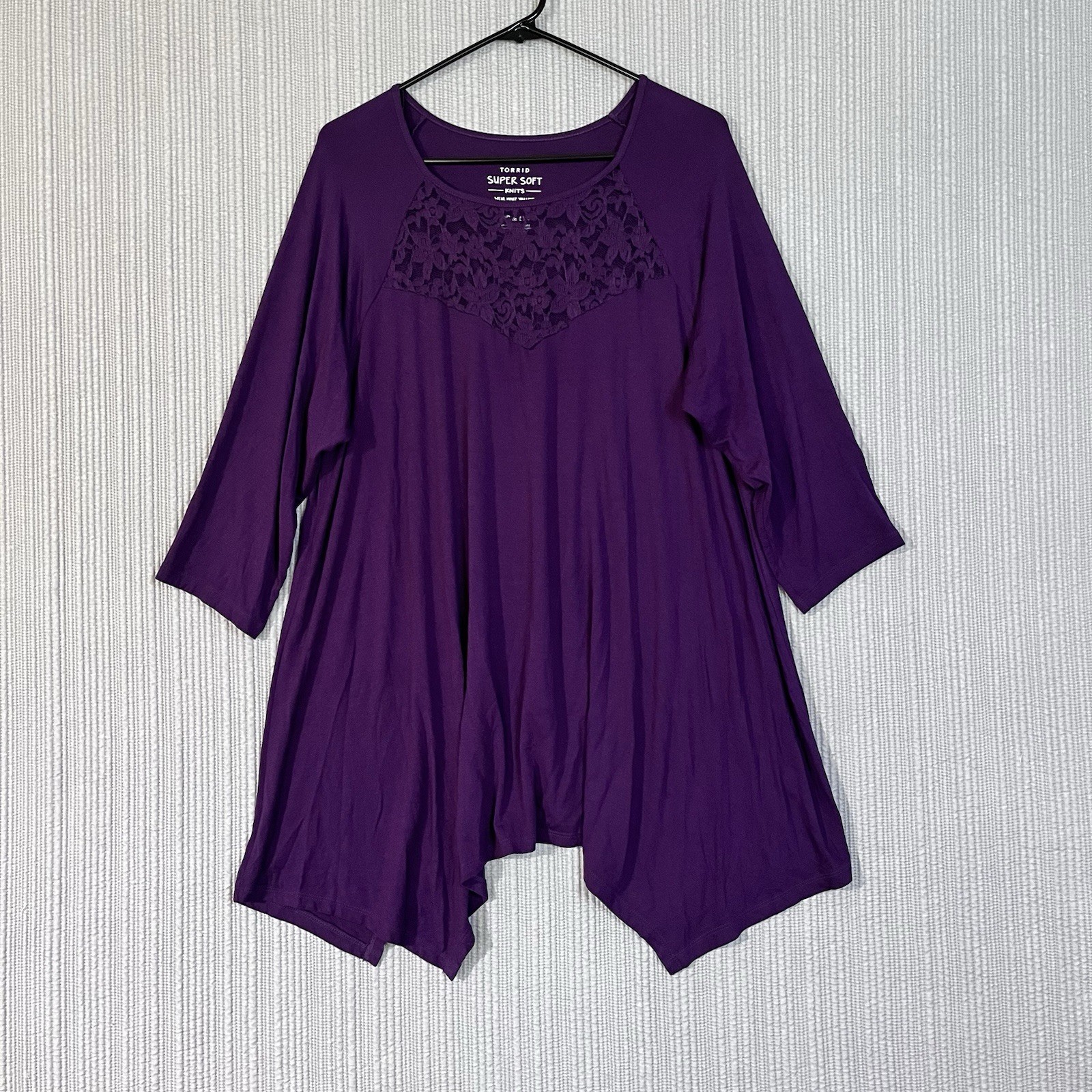 Torrid Super Soft Lace Trim Flowy Tunic Top Purple Womens 2X Handkerchief Hem