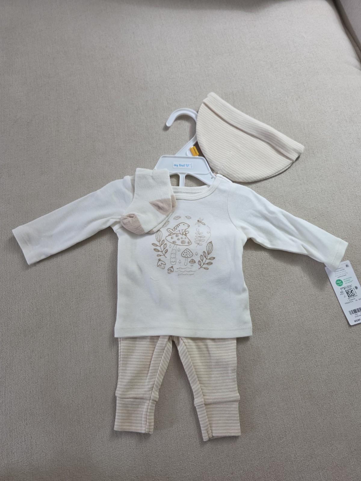 Carter\'s 4-piece Matching Set Newborn  Embroidered Whimsical Frog, Unisex.NWT