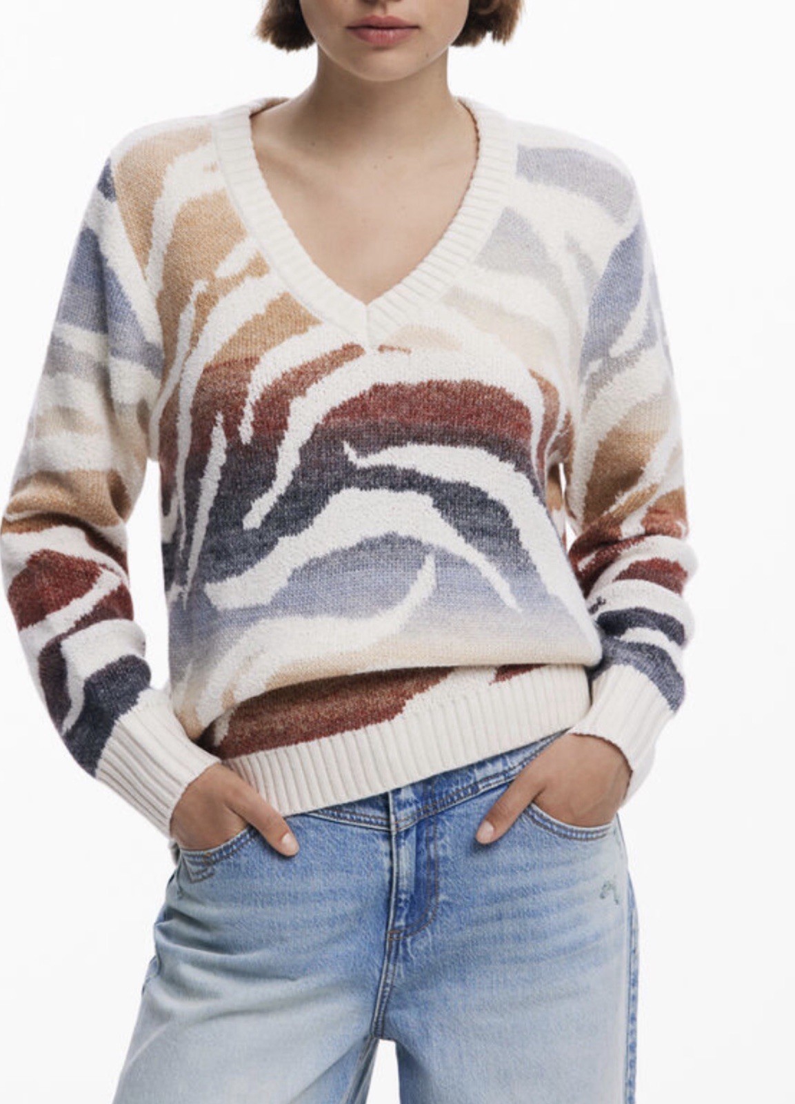 New Desigual V-Neck Zebra Sweater Size M $298 New Desigual V-Neck Zebra Sweater Size M $298
