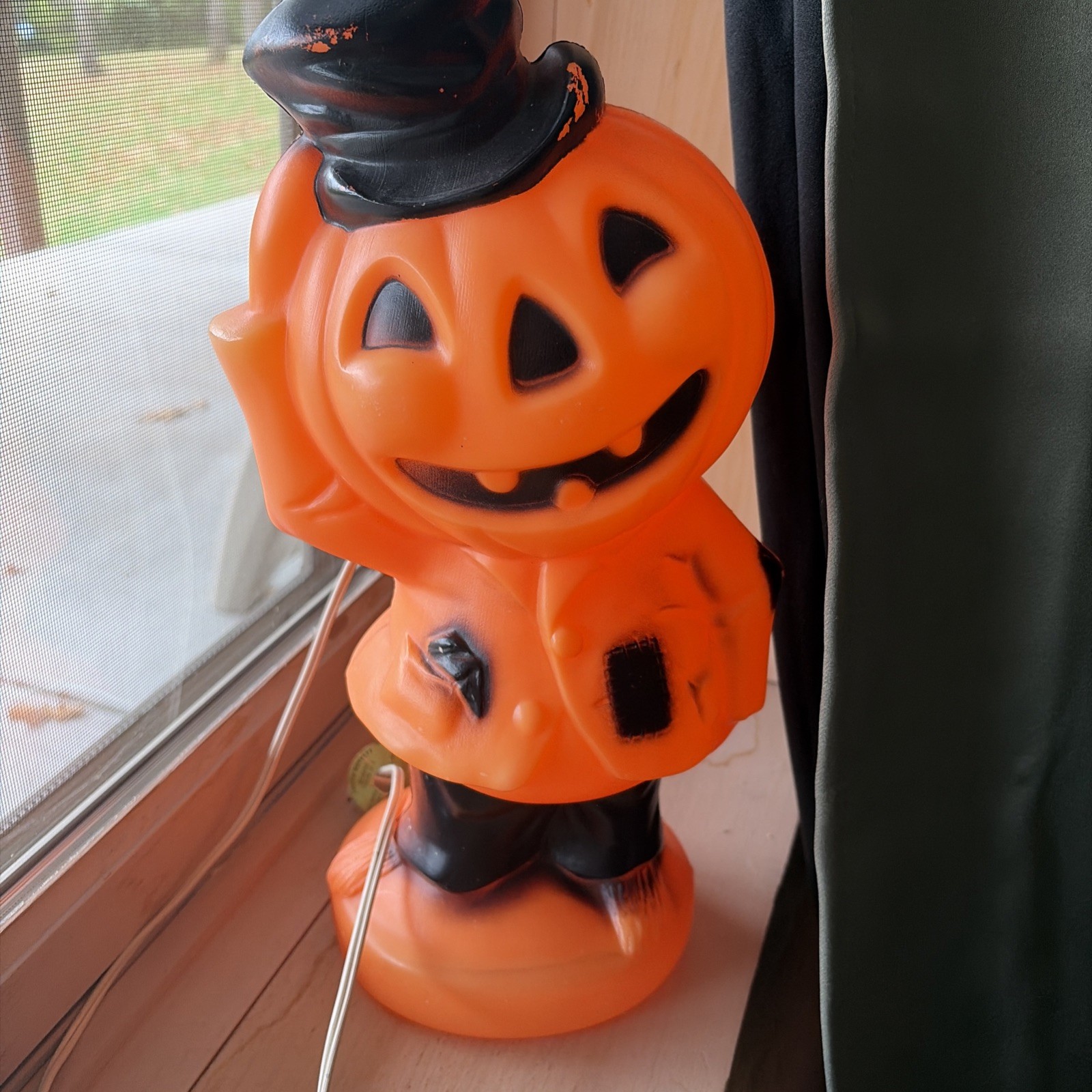 Vintage 1969 Empire Halloween Pumpkin Scarecrow Light Up Works Great 14” Vintage 1969 Empire Halloween Pumpkin Scarecrow Light Up Works Great 14”