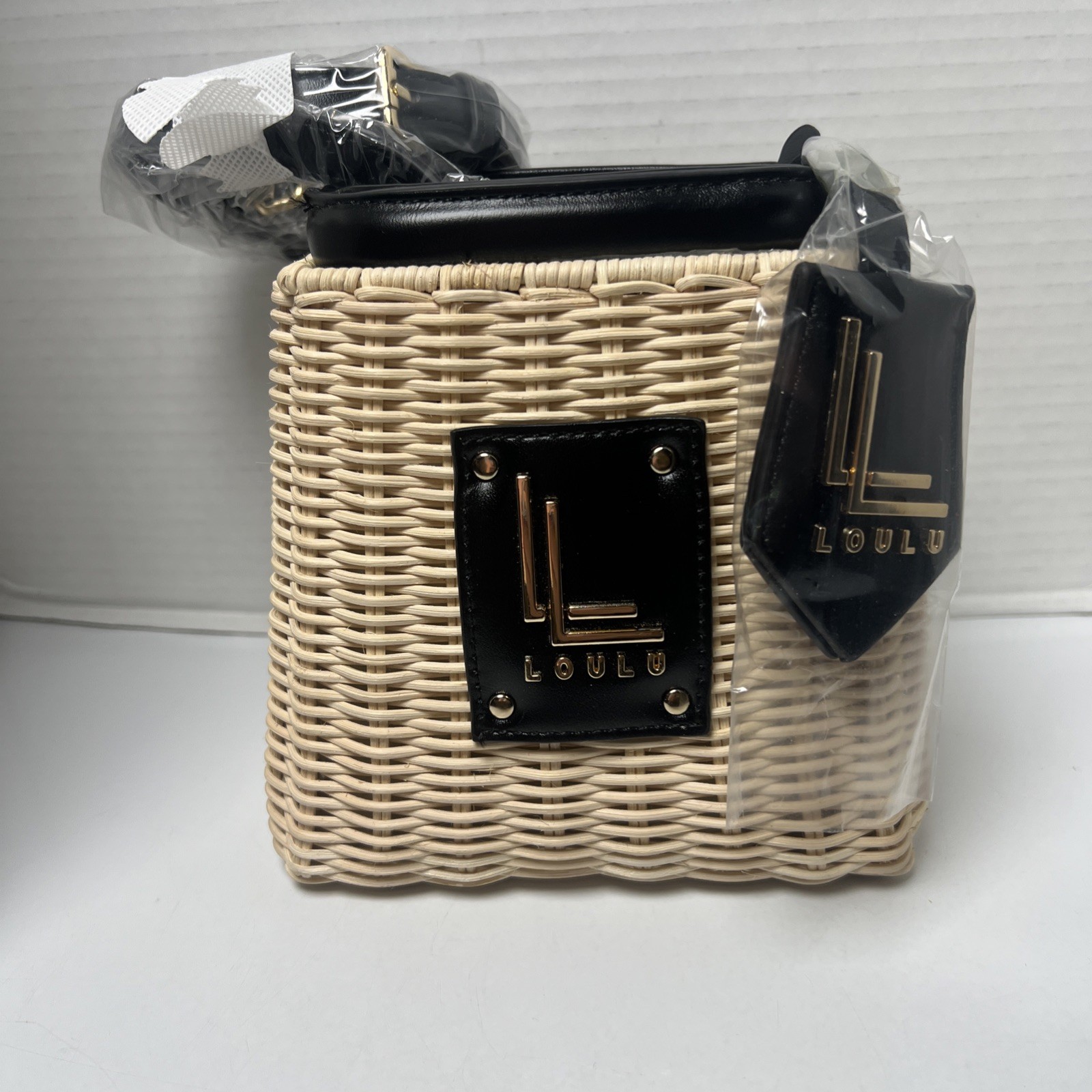 Loulu\'s Wicker Basket Mini Purse Handbag with strap for Crossbody NEW Loulu\'s Wicker Basket Mini Purse Handbag with strap for Crossbody NEW