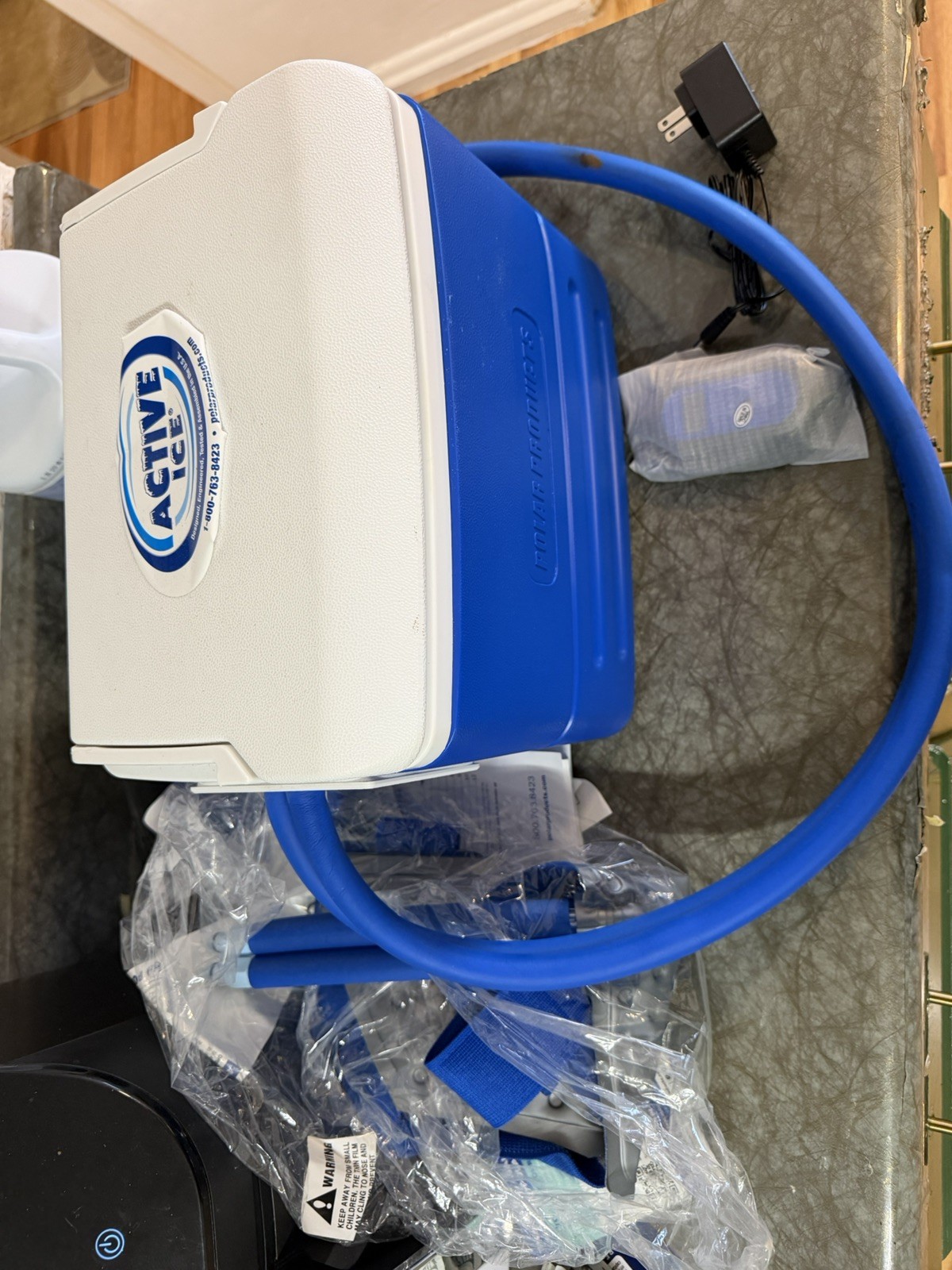 Polar Active Ice System Cooler 3.0 w/ Joint & Knee Pad NEW Polar Active Ice System Cooler 3.0 w/ Joint & Knee Pad NEW