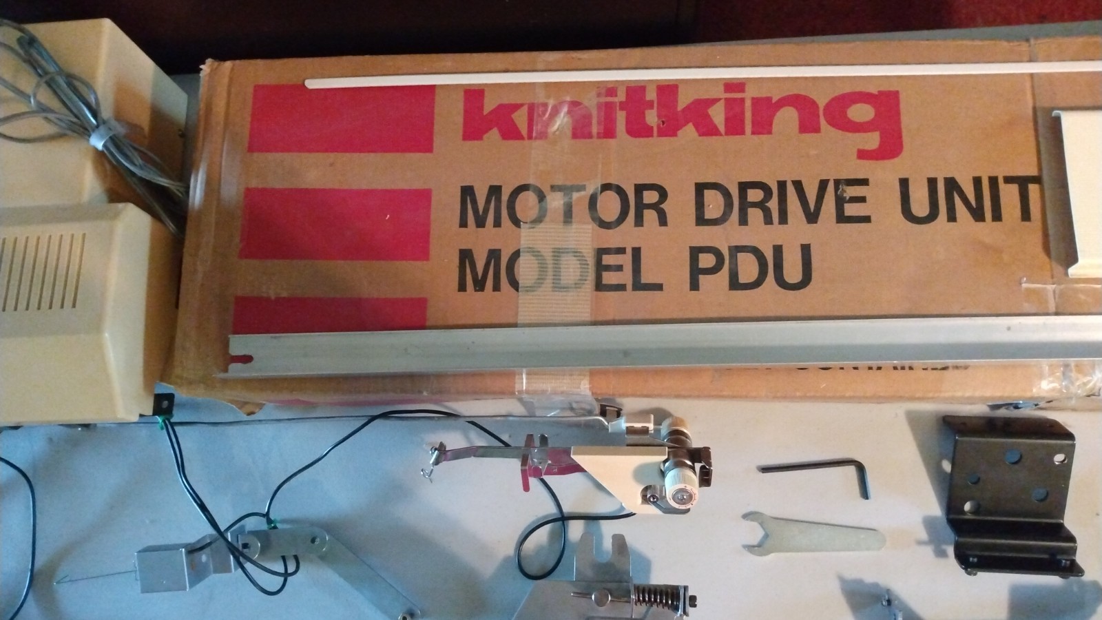 KnitKing Motor Drive Unit PDU/KE100 for Brother and KnitKing Knitting Machines KnitKing Motor Drive Unit PDU/KE100 for Brother and KnitKing Knitting Machines