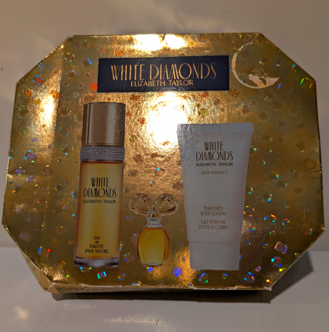 Elizabeth Taylor White Diamonds 3-Pc Gift Set EDT Spray + Lotion 1oz/1.7oz