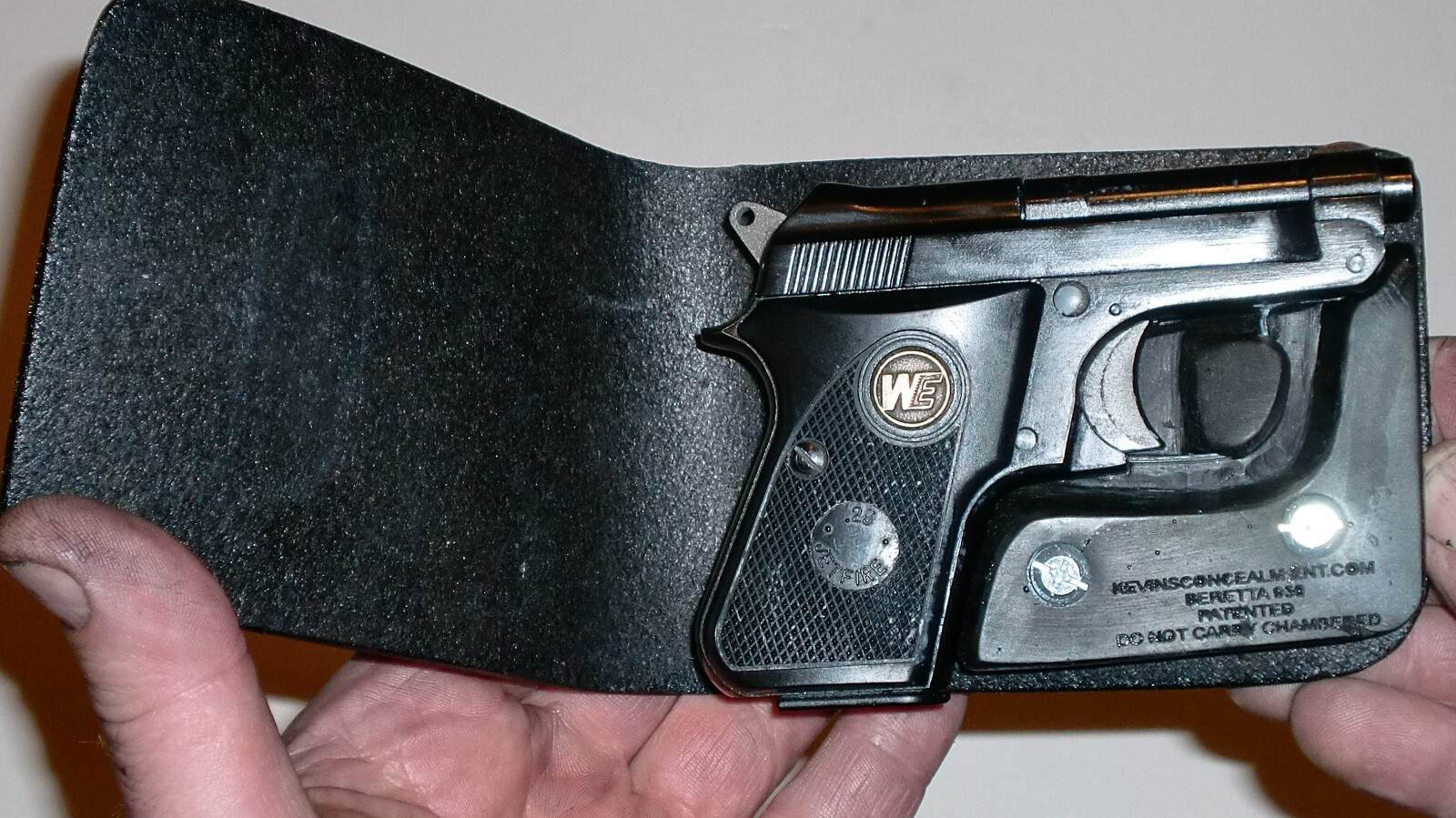 Kevin's Wallet/Pocket Holster - Beretta 950 Jetfire