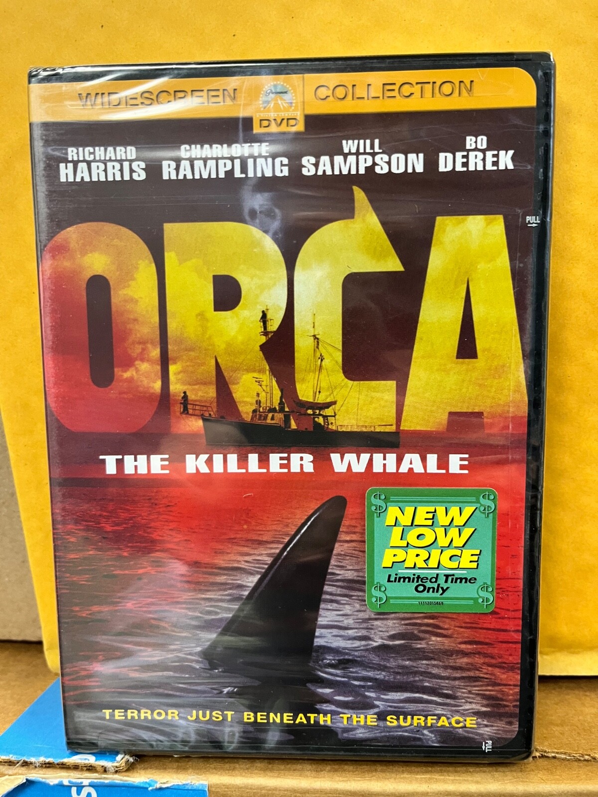 Orca, The Killer Whale (DVD) Paramount, Widescreen Collection, Sealed, Region 1 Orca, The Killer Whale (DVD) Paramount, Widescreen Collection, Sealed, Region 1