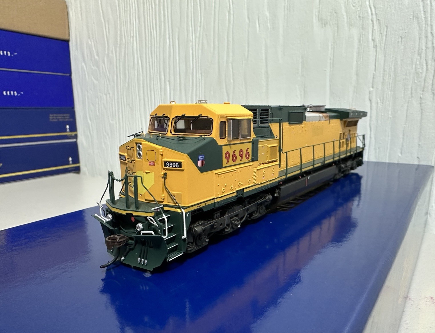 Athearn Genesis HO Scale Union Pacific Ex-CNW Dash 9-44CW #9696 DCC/Sound