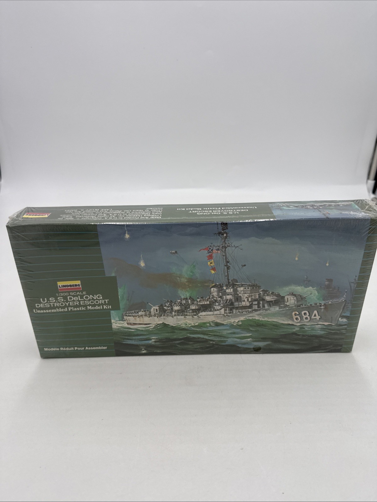 Lindberg 1722 U.S.S. DeLong Destroyer Escort Model Boat Kit 1:300 Scale Sealed