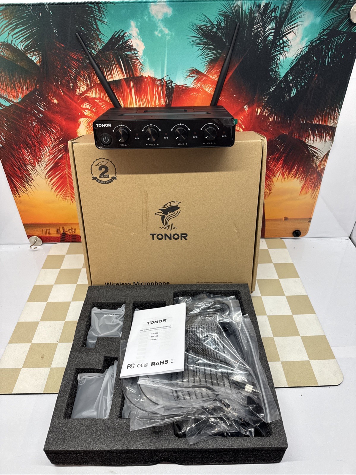 TONOR Wireless Mic System UHF 4x Bodypacks , lapels, Ear Pieces TW364 L30 Open B