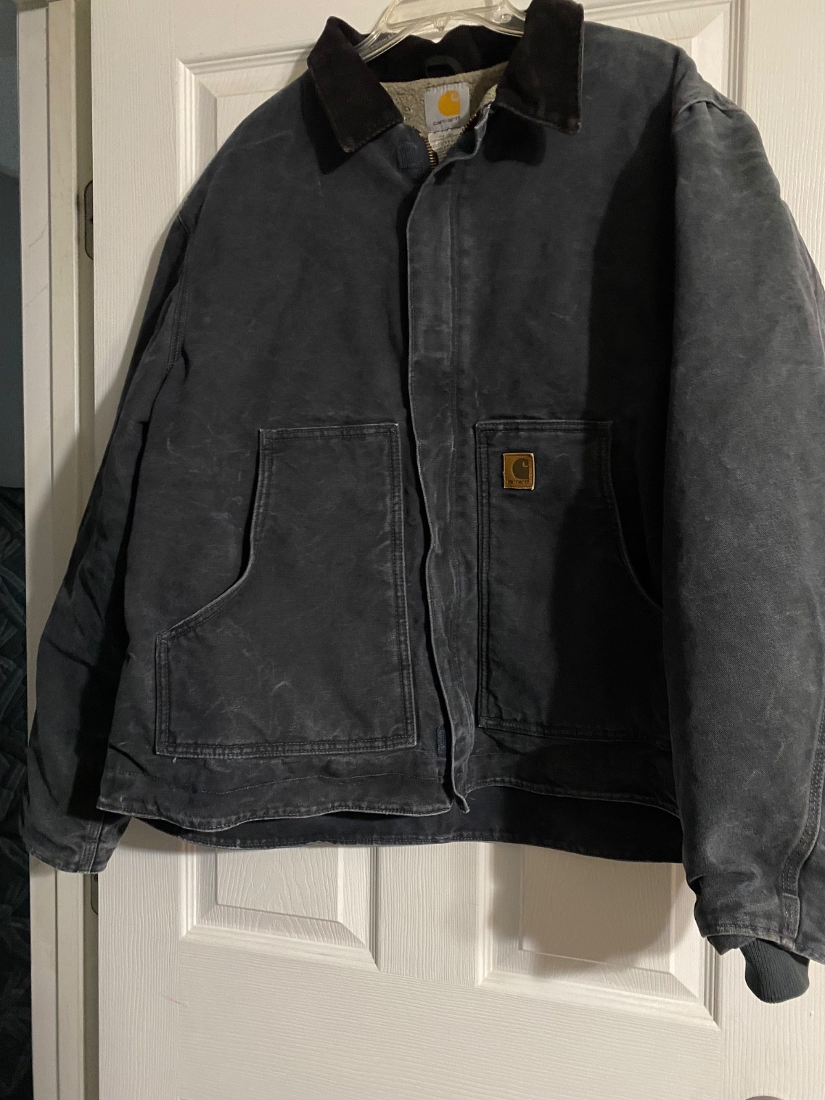 Mens Vintage Carhartt Distressed J164-PTL Sherpa Jacket Mens Vintage Carhartt Distressed J164-PTL Sherpa Jacket