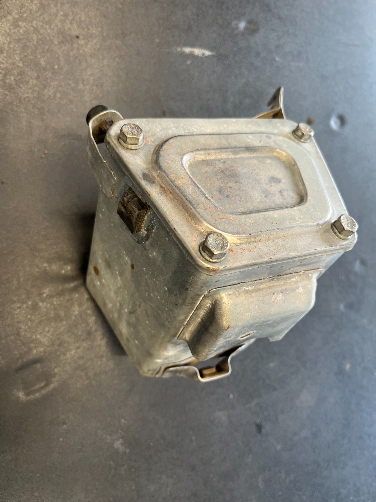 1969-71 Yamaha DT1 RT1 Airbox 275-14411-00-00 Enduro 250 360 1969-71 Yamaha DT1 RT1 Airbox 275-14411-00-00 Enduro 250 360