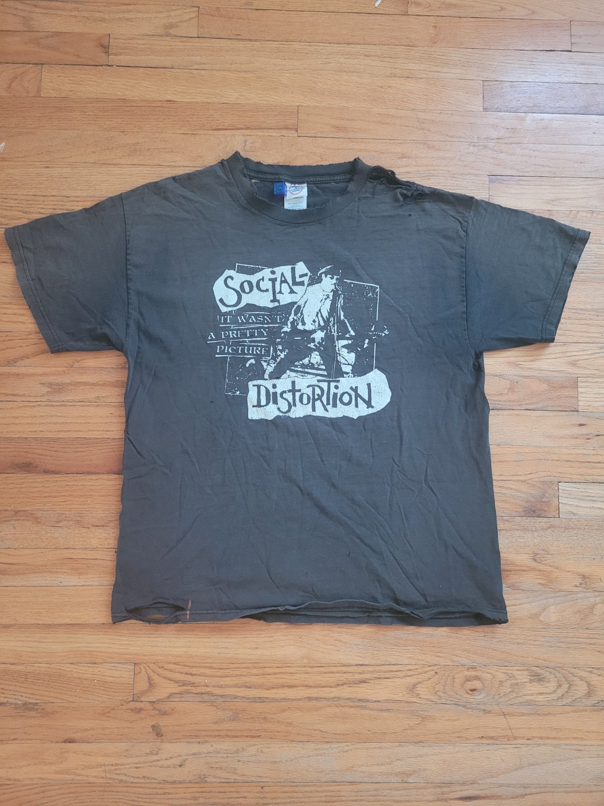 Vintage Social Distortion Shirt L Thrashed Distressed Punk Rock Delta Tag Y2K