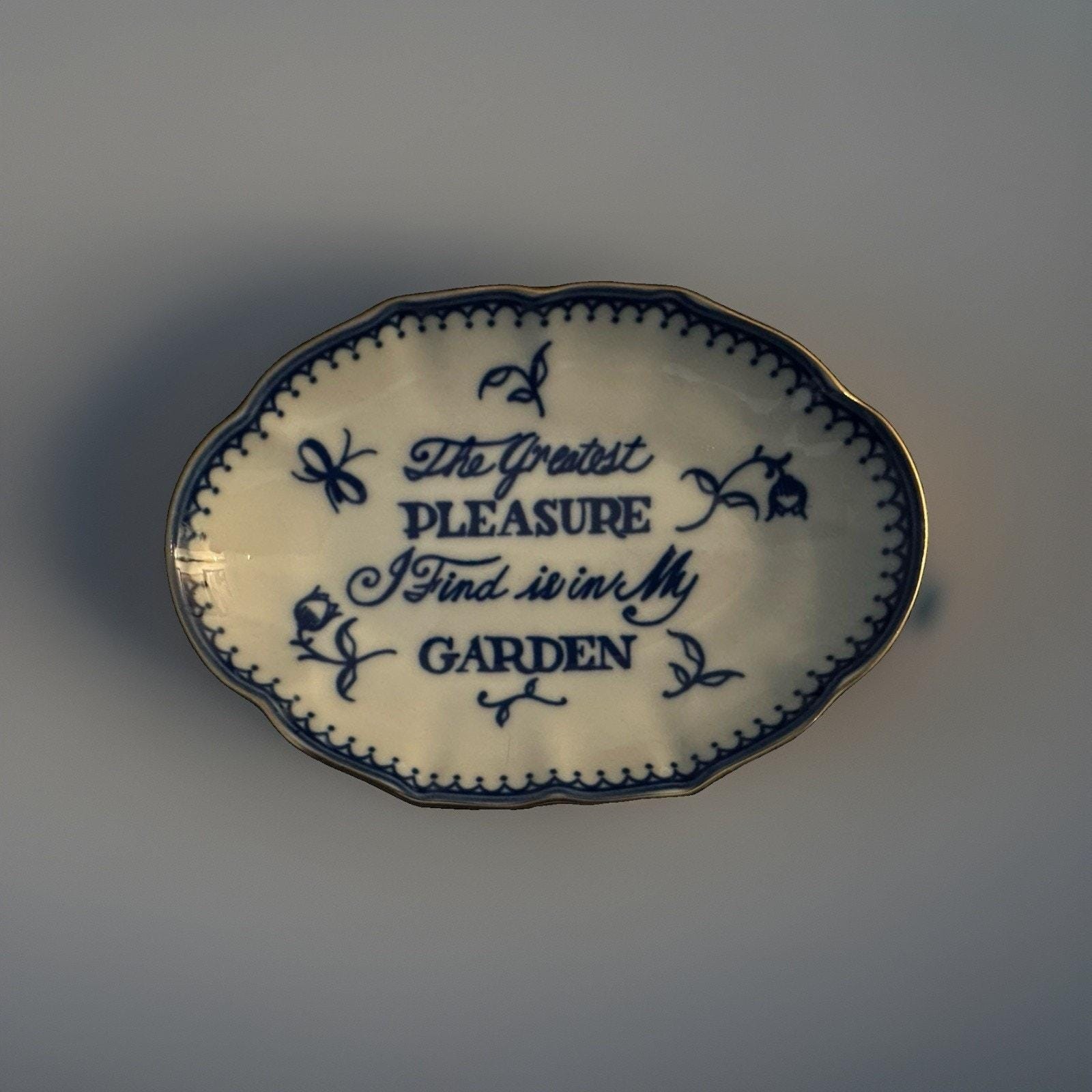 Mottehedeh Gardening WILLIAMSBURG Blue & White Pin Tray Ring Dish Trinket Dish